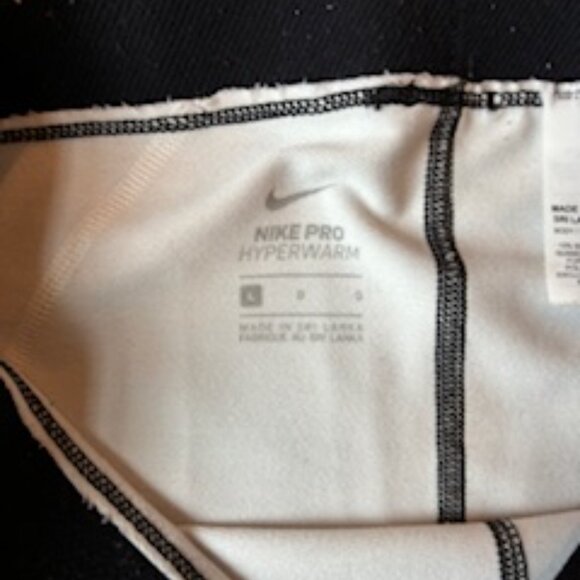 Nike Gradient Black and Gray Leggings - Picture 2 of 2
